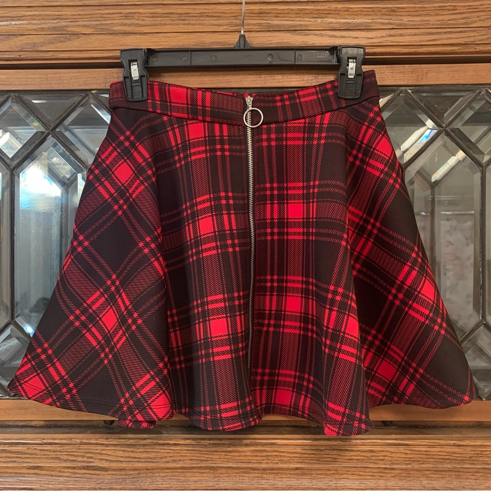 Hot Topic O-Ring Skater Skirt